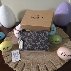 NIB Coach Leather Corner Zip Wristlet